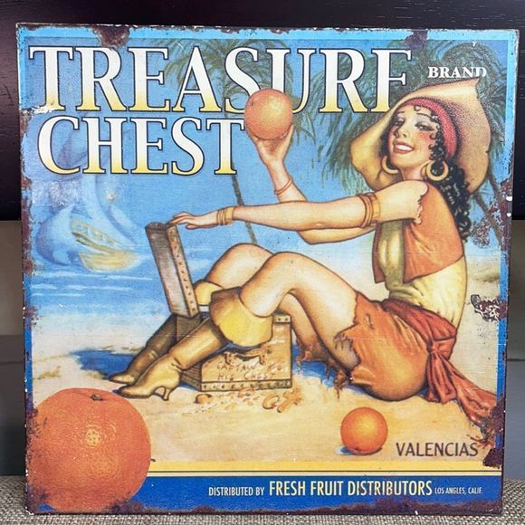 TREASURE CHEST LABEL VINTAGED METAL SIGN - Picture 1 of 5